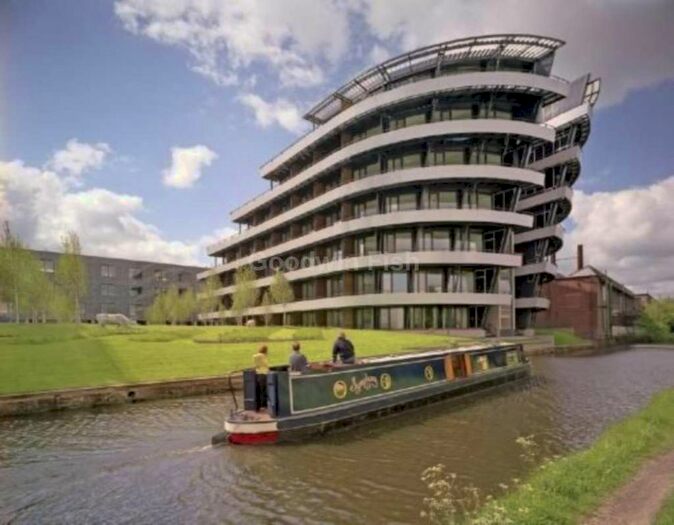 2 Bedroom Flat To Rent In Woodfield Road, Altrincham, WA14