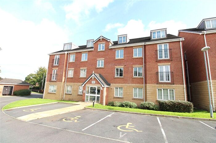 2 Bedroom Flat To Rent In Canberra Way, Rochdale, Lancashire, OL11
