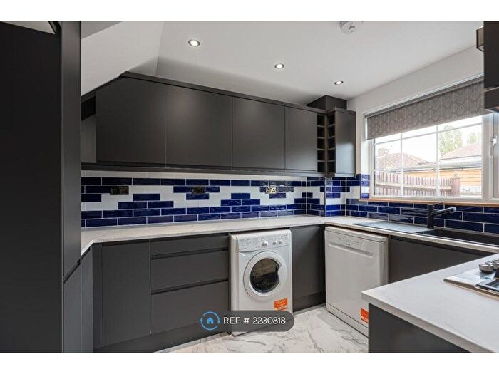 3 Bedroom Terraced House To Rent In Pengarth Road, Bexley, DA5