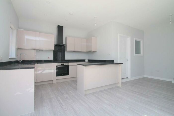 3 Bedroom House To Rent In Bedroom End Terrace House In Warlingham, CR6