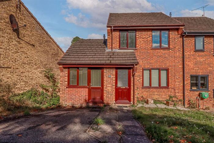 3 Bedroom End Of Terrace House For Sale In Rupert Kettle Drive, Bishops Itchington, Southam, CV47