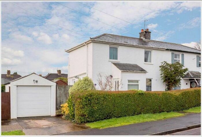 3 Bedroom Semi-Detached House To Rent In Trym Leaze, Bristol, BS9