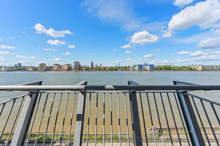 2 Bedroom Flat To Rent In Naxos Building, Isle Of Dogs, London, E14