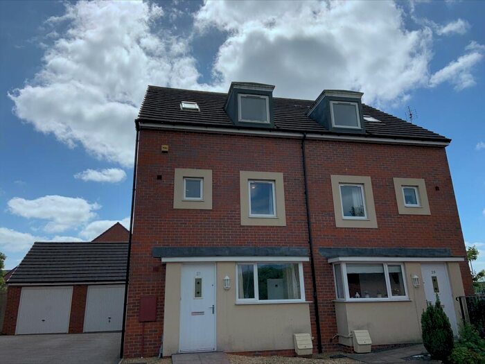 4 Bedroom House To Rent In Thompson Road, Wells, BA5