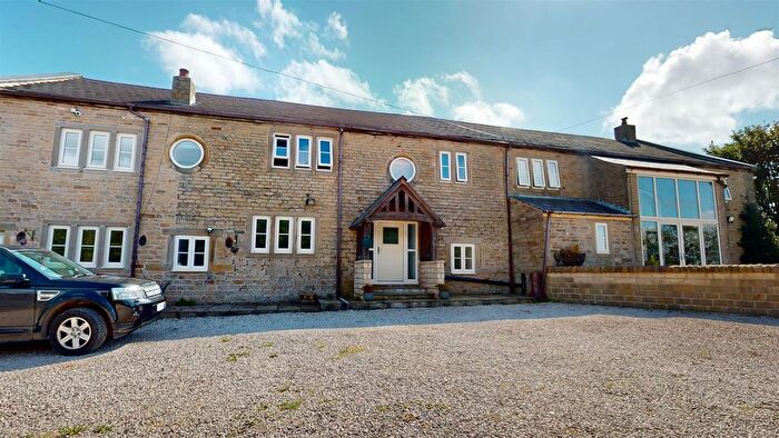 4 Bedroom Barn Conversion For Sale In Pimbo Lane, Upholland, Skelmersdale, WN8