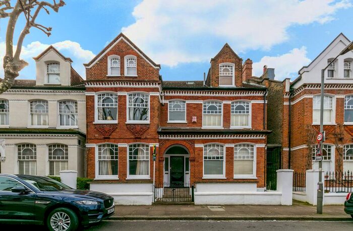 1 Bedroom Flat For Sale In Dalebury Road, Tooting Bec, London, SW17