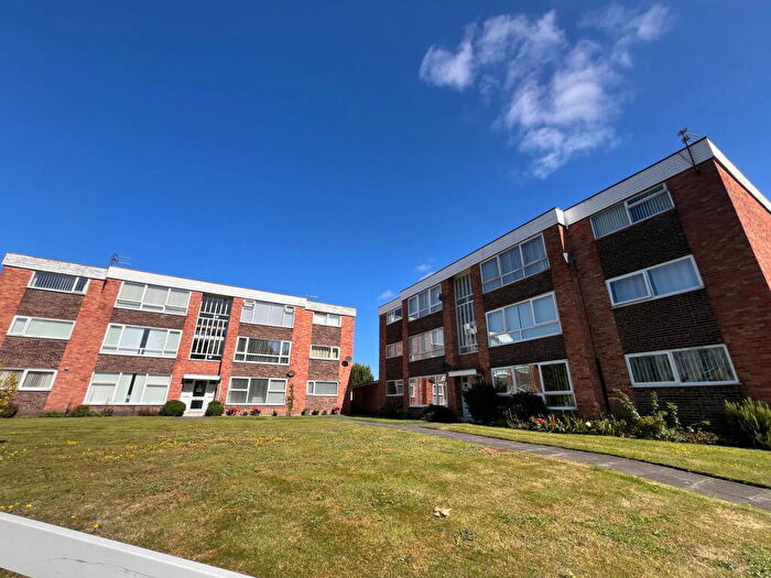 2 Bedroom Apartment To Rent In Avon Court, Crosby, Liverpool, Merseyside, L23