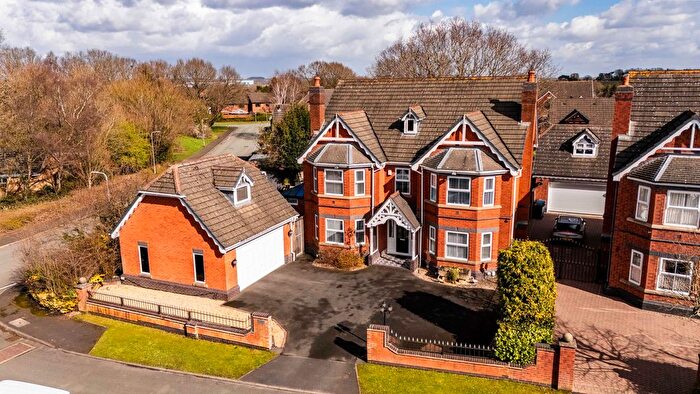 5 Bedroom Detached House For Sale In Wallace Court, Cheslyn Hay, Walsall, WS6