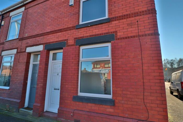 2 Bedroom End Of Terrace House To Rent In Thelwall Lane, Latchford, Warrington, WA4