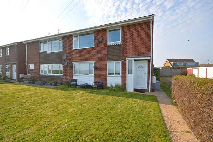 2 Bedroom Flat To Rent In Kingsway, Selsey, Chichester, West Sussex, PO20
