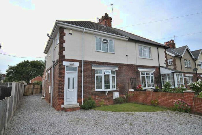 3 Bedroom Semi-Detached House To Rent In Doncaster Road, Tickhill, Doncaster, South Yorkshire, DN11