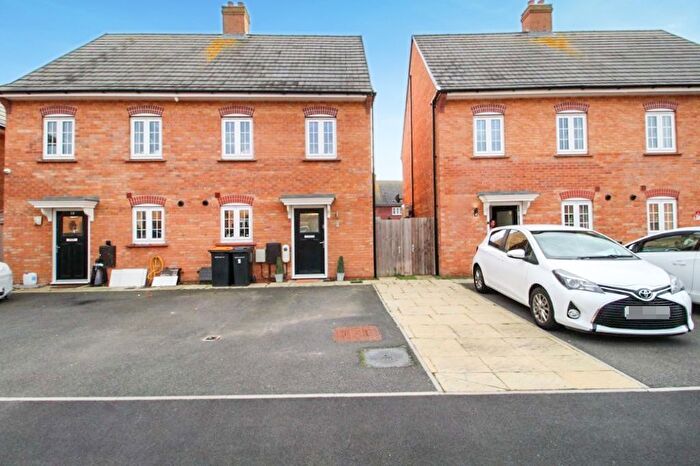 3 Bedroom Semi-Detached House For Sale In Saxon Gold Drive, Stewartby, Bedford, MK43