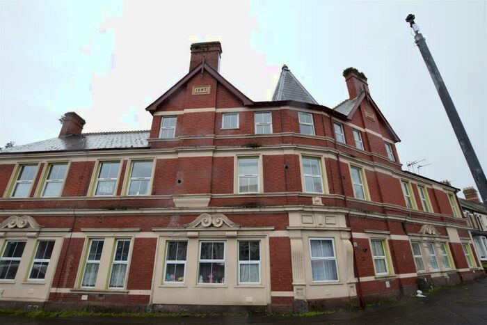 2 Bedroom Flat To Rent In Hilary Mews, Barry, CF63