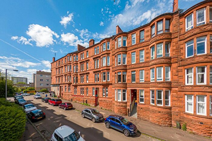 2 Bedroom Apartment For Sale In Laurel Street, Thornwood, Glasgow, G11