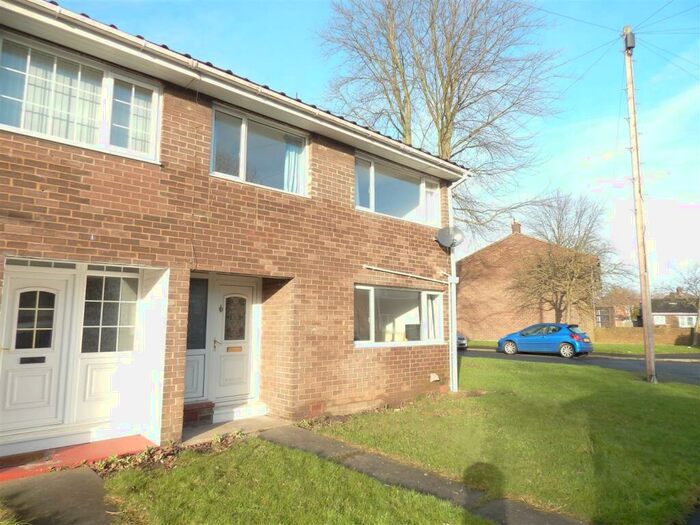 3 Bedroom House To Rent In Edge Court, Gilesgate, DH1