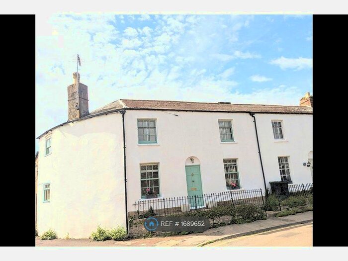 4 Bedroom Terraced House To Rent In Church Street, Bridport, DT6
