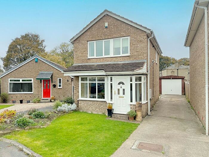 3 Bedroom Detached House For Sale In Bourbon Close, Wibsey, Bradford, BD6