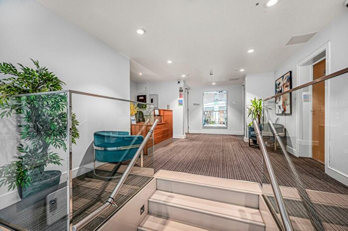 1 Bedroom Flat For Sale In Pepys Street, Tower, EC3N