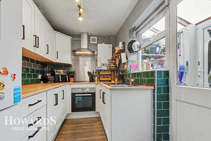 2 Bedroom End Of Terrace House For Sale In Maygrove Road, Great Yarmouth, NR30