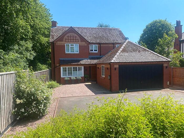 4 Bedroom Detached House For Sale In Three Elms Road, Hereford, HR4
