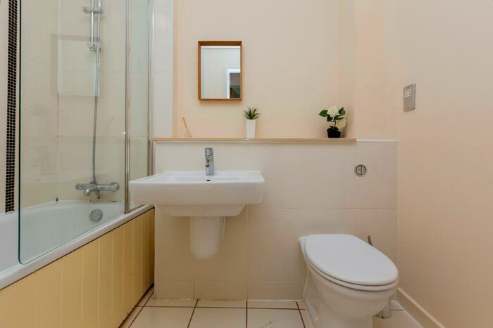 1 Bedroom Flat To Rent In Brooklyn House, The Hub, MK9