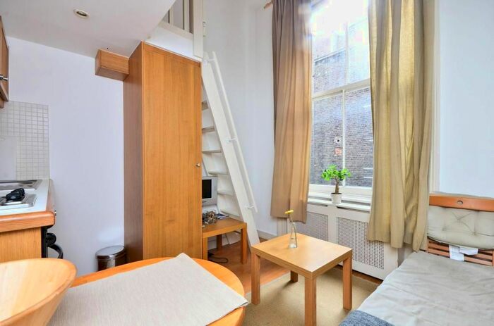 Studio To Rent In Fairholme Road, West Kensington, London, W14