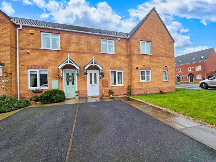 2 Bedroom Town House For Sale In Smallbridge Close, Barnsley, S71