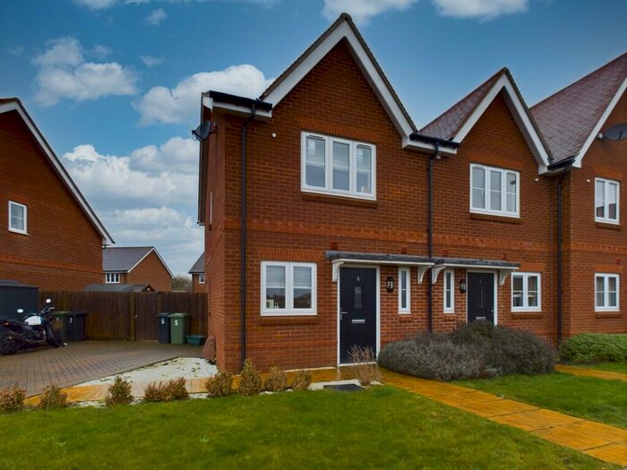 2 Bedroom Terraced House For Sale In Centenary Fields, Tadley, RG26