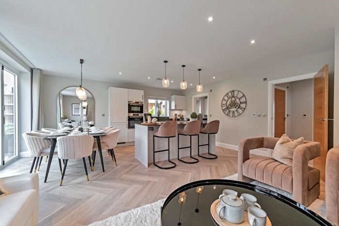 5 Bedroom Detached House For Sale In Greensands Place, Clophill Road, Maulden, Bedfordshire, MK45