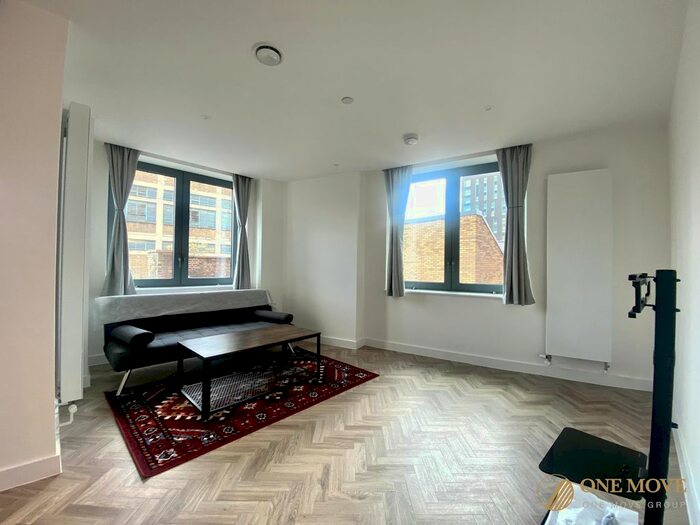 2 Bedroom Flat To Rent In Gillender Street, London, E3