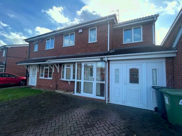 3 Bedroom Property To Rent In Hawkswell Drive, Willenhall, WV13
