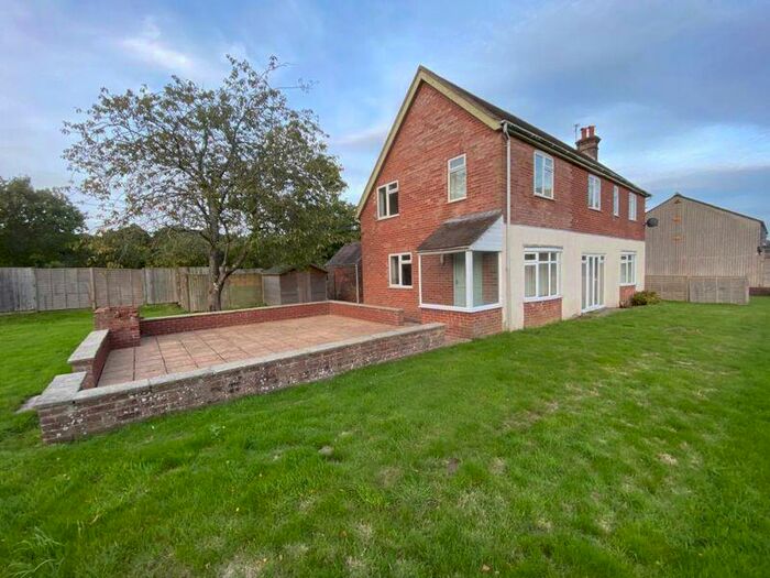4 Bedroom House To Rent In Milland, Nr Petersfield, Hampshire, GU30