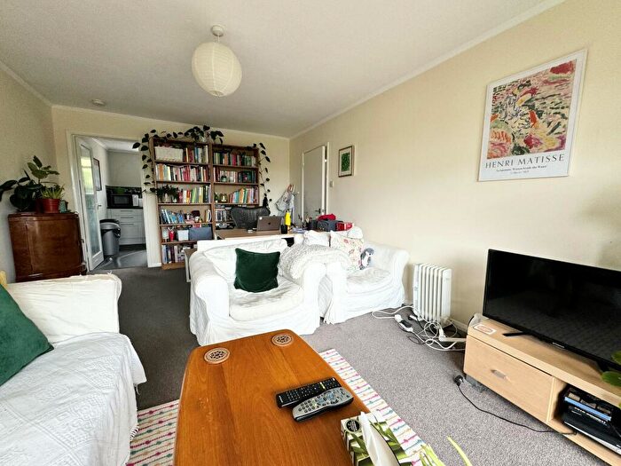 2 Bedroom Property To Rent In Forester Avenue, Bath, BA2