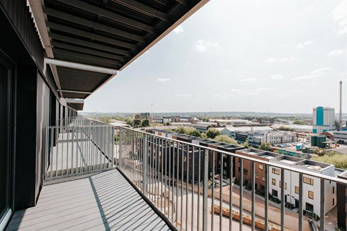 2 Bedroom Apartment To Rent In District Lofts, Climate Innovation District, LS9