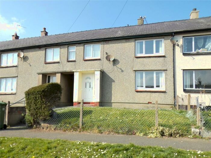 3 Bedroom Terraced House To Rent In Queens Avenue, Bangor, Gwynedd, LL57