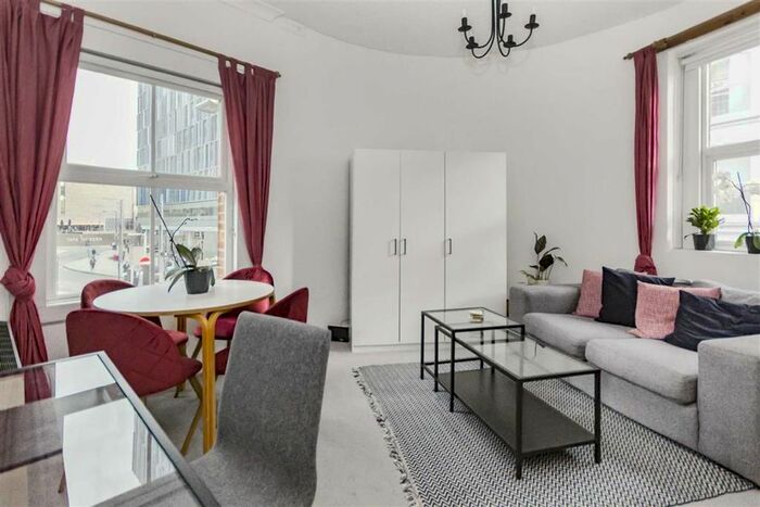 1 Bedroom Flat To Rent In Southwark Street, London, SE1