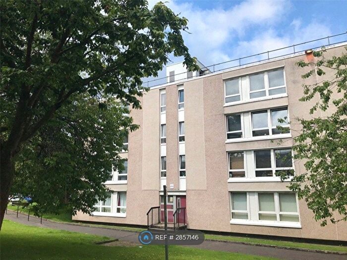 3 Bedroom Flat To Rent In Acre Road, Glasgow, G20