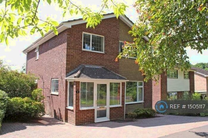 4 Bedroom Detached House To Rent In Coxford Road, Southampton, SO16