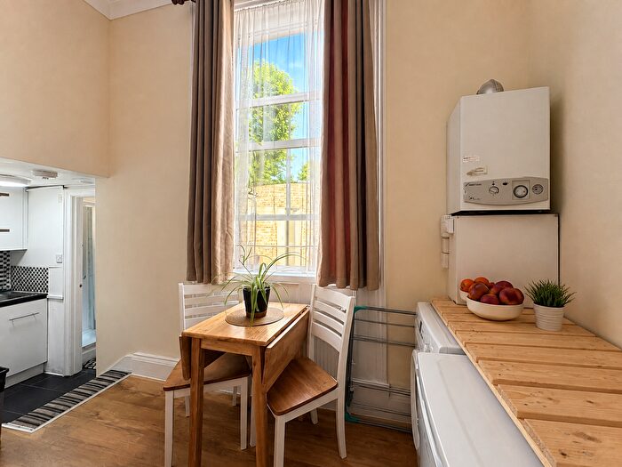 Studio To Rent In Junction Road, Archway, London, N19