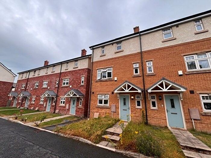 4 Bedroom Town House To Rent In Whitehall Drive, Broughton, Preston, Lancashire, PR3