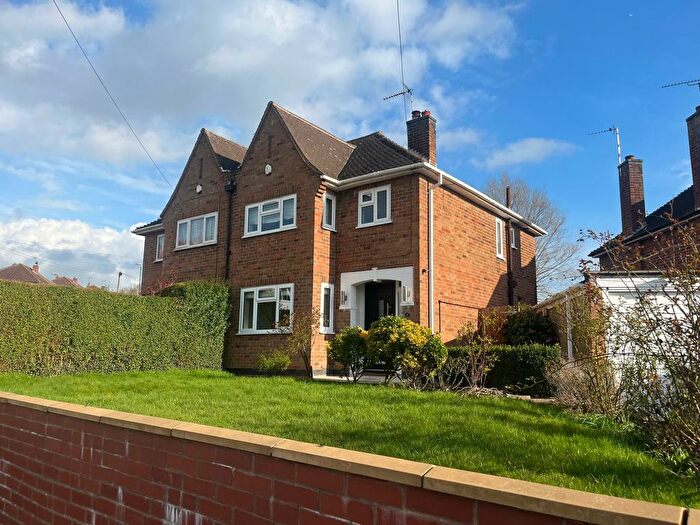 3 Bedroom Semi-Detached House To Rent In Charnwood Drive, Thurnby, LE7