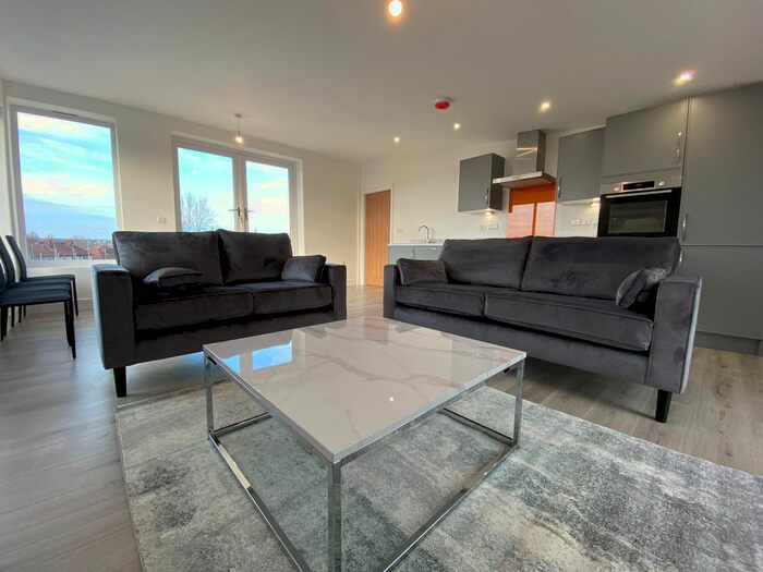 2 Bedroom Flat To Rent In Ashtree Apartments, York Road, Leeds, LS9