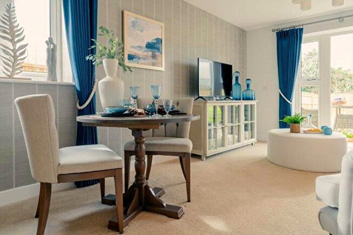 1 Bedroom Apartment For Sale In Maytree Place, The Avenue, Southampton, Hampshire, SO17