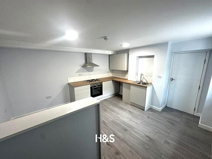 1 Bedroom Flat To Rent In Bates Hill, Redditch, B97
