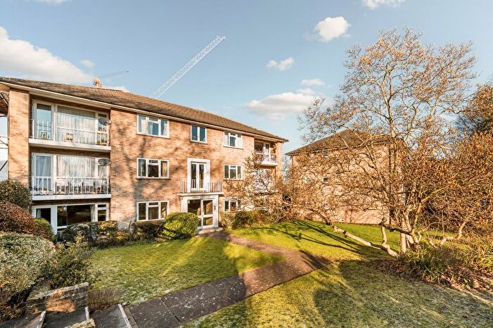 2 Bedroom Flat For Sale In Mount Avenue, W5