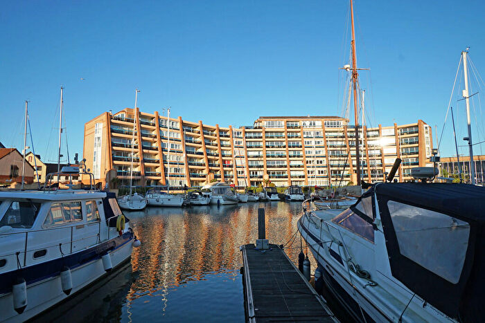 2 Bedroom Apartment To Rent In Oyster Quay, PO6