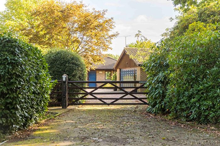 3 Bedroom Detached House For Sale In Domewood, Copthorne, RH10