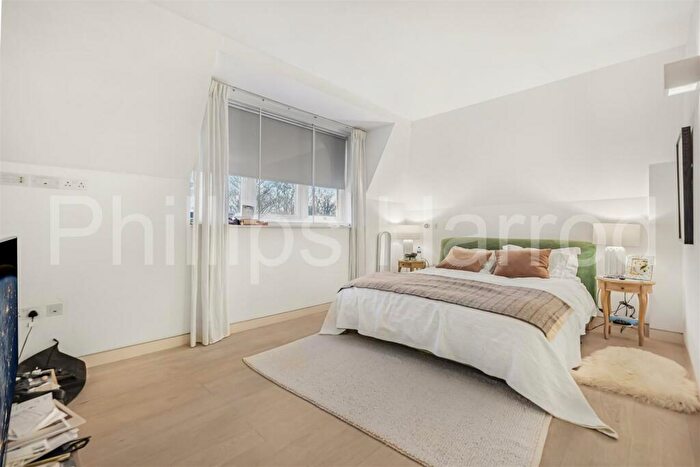 2 Bedroom Apartment To Rent In Fitzjohn's Avenue, Hampstead, NW3