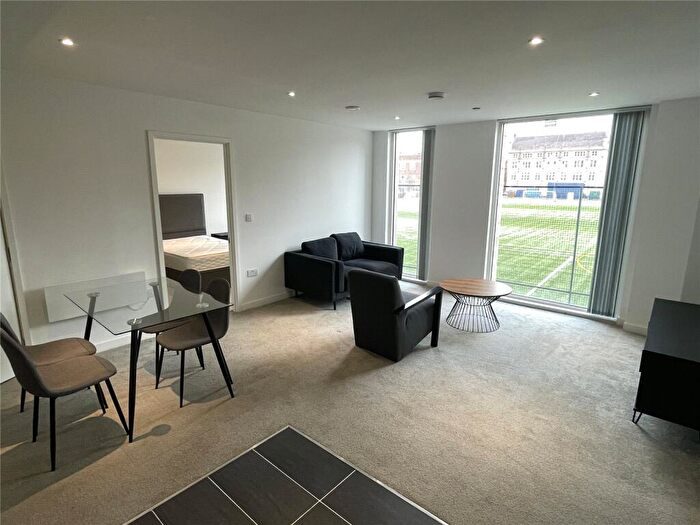 2 Bedroom Apartment To Rent In Burlington Square, , Boundary Lane, Manchester, M15