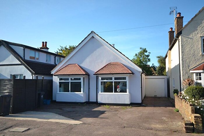 2 Bedroom Detached Bungalow To Rent In Fairfield Road, CM16